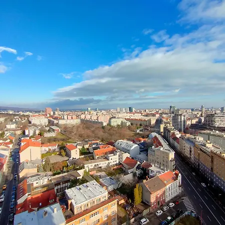 Sag 18Th Floor Beautiful Apartment In Center Free Wifi Bratislava Exterior photo
